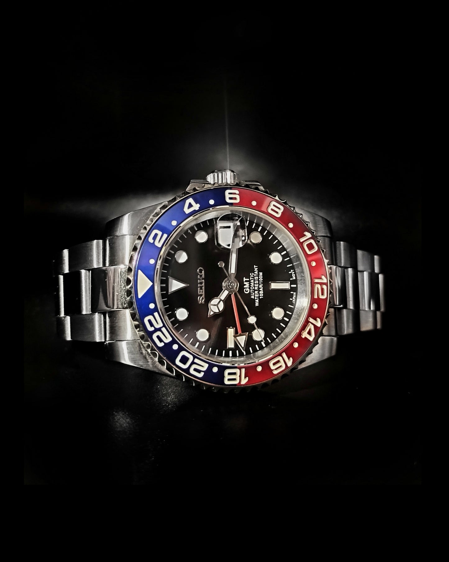 GMT International - 40mm