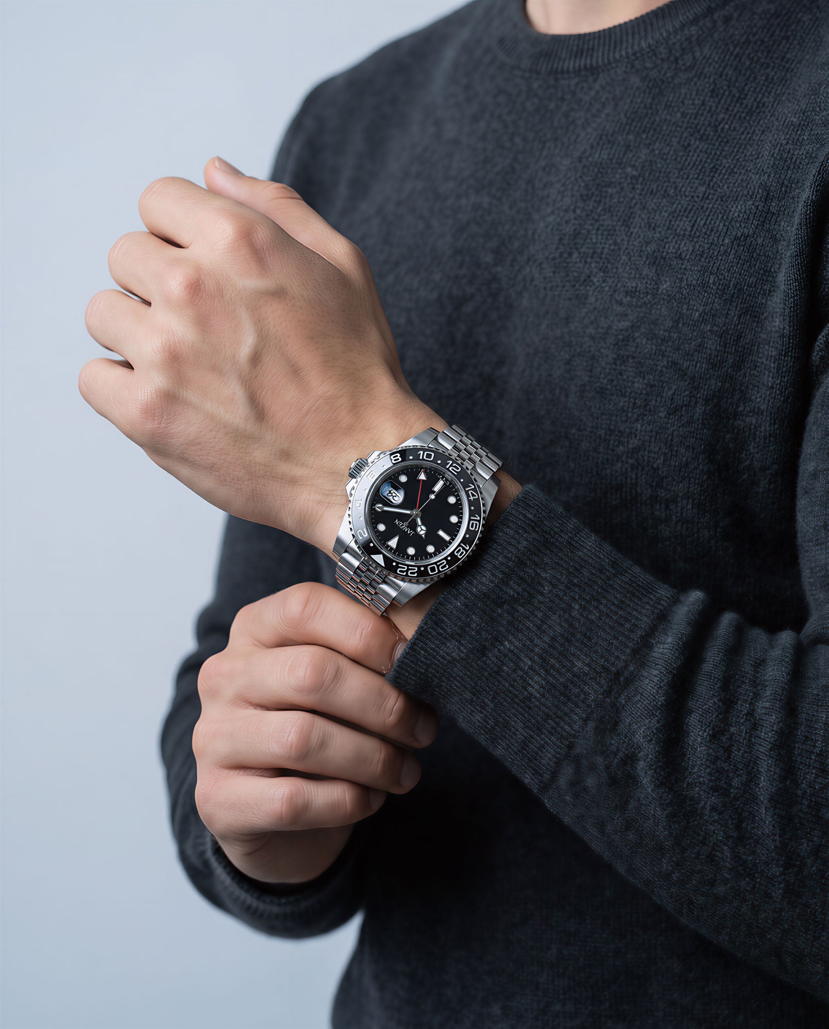 GMT International - 40mm