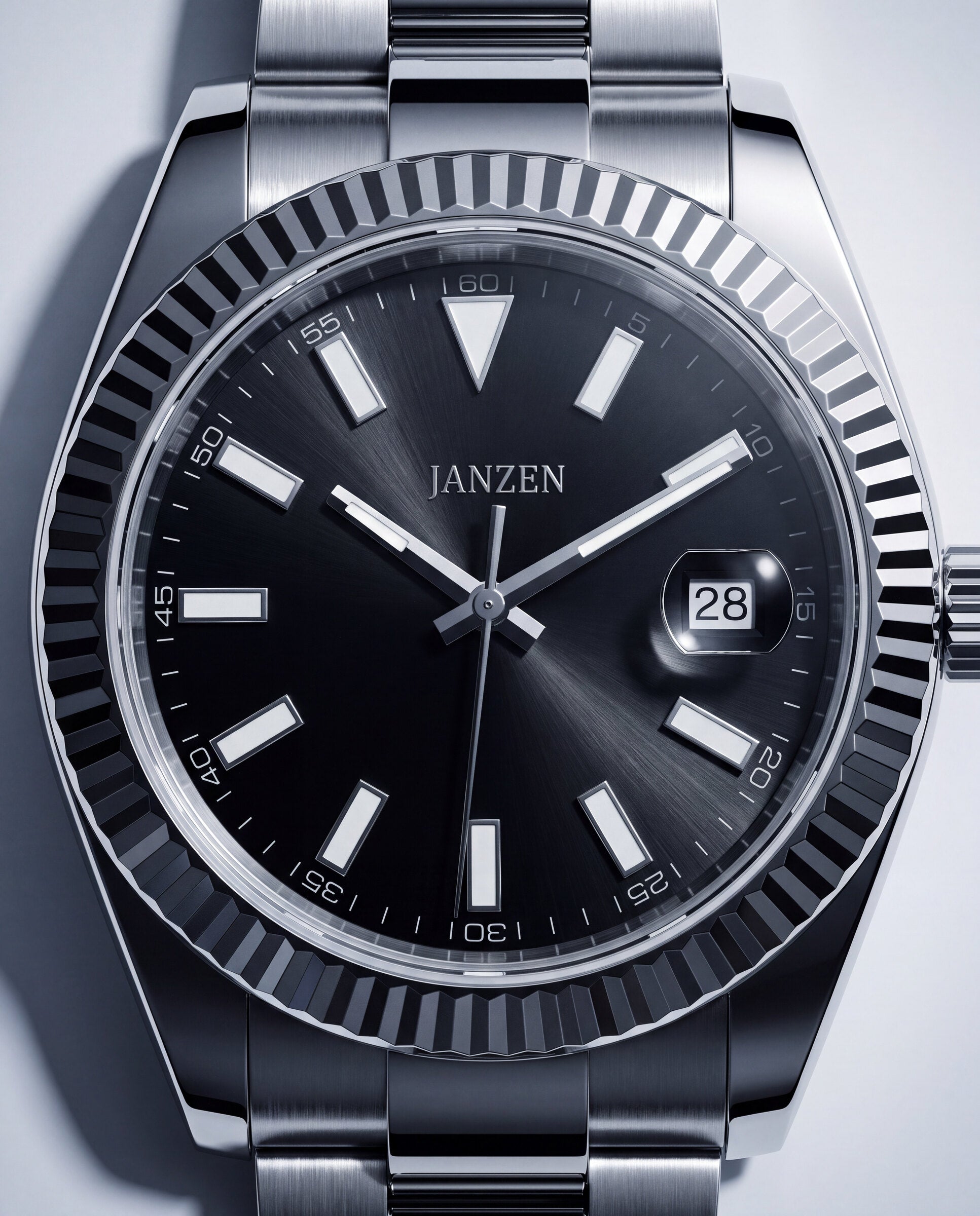 Datejust Oyster - Avantgarde - 40mm Schwarz - Zifferblatt und Luenette im Detail (web)