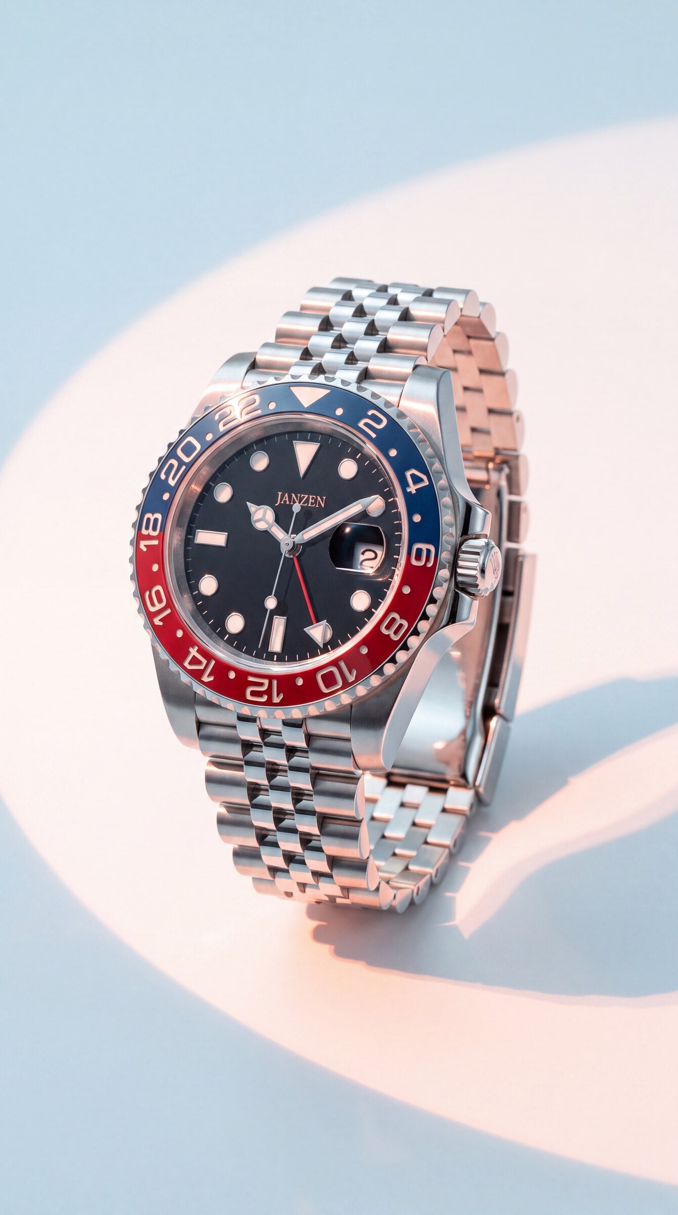 GMT International 40mm Pepsi — Lichtakzent hell (web)