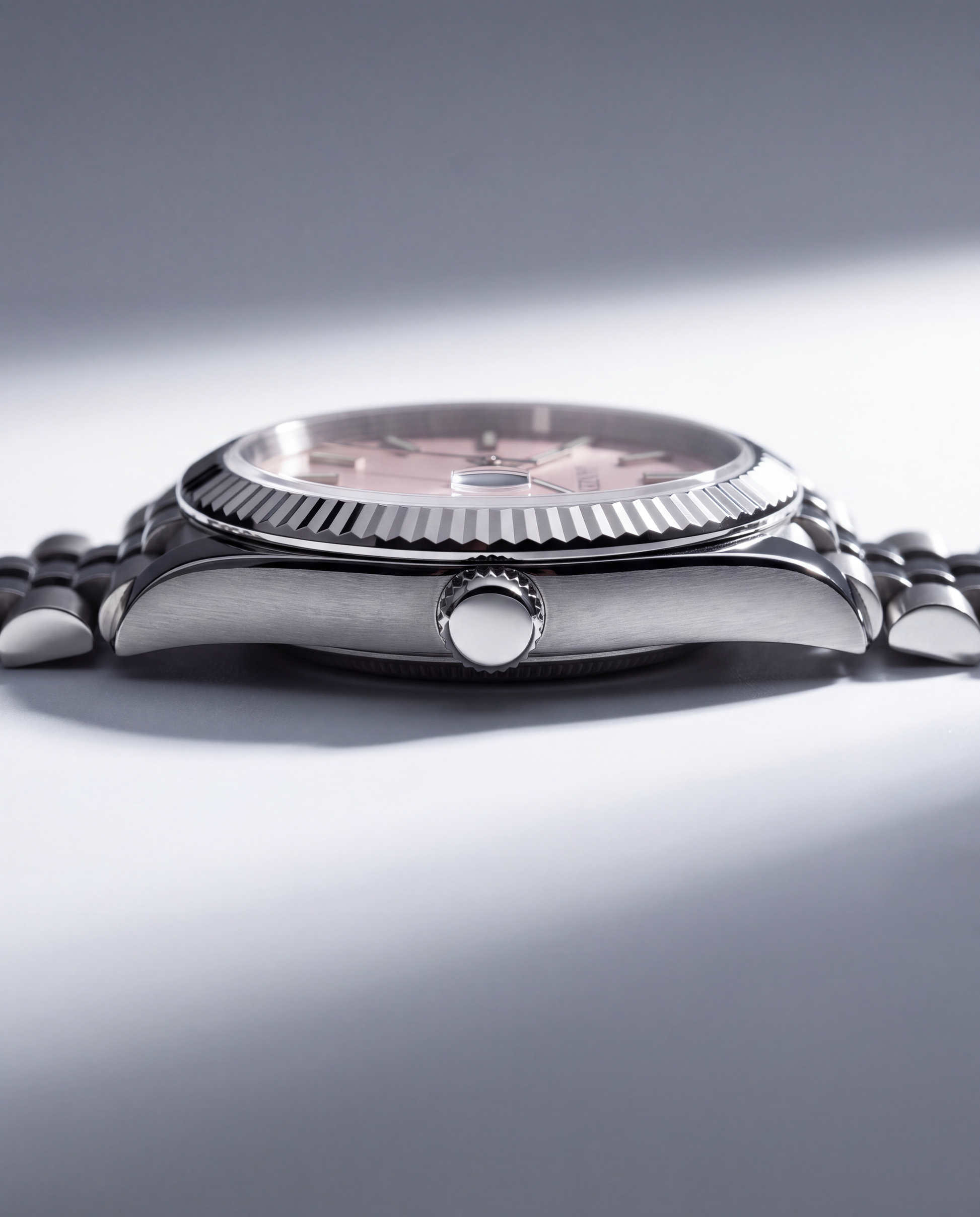 Datejust Jubilee - Sport - 40mm - Rosé - Gehaeuse von der Seite, Blick auf die Krone