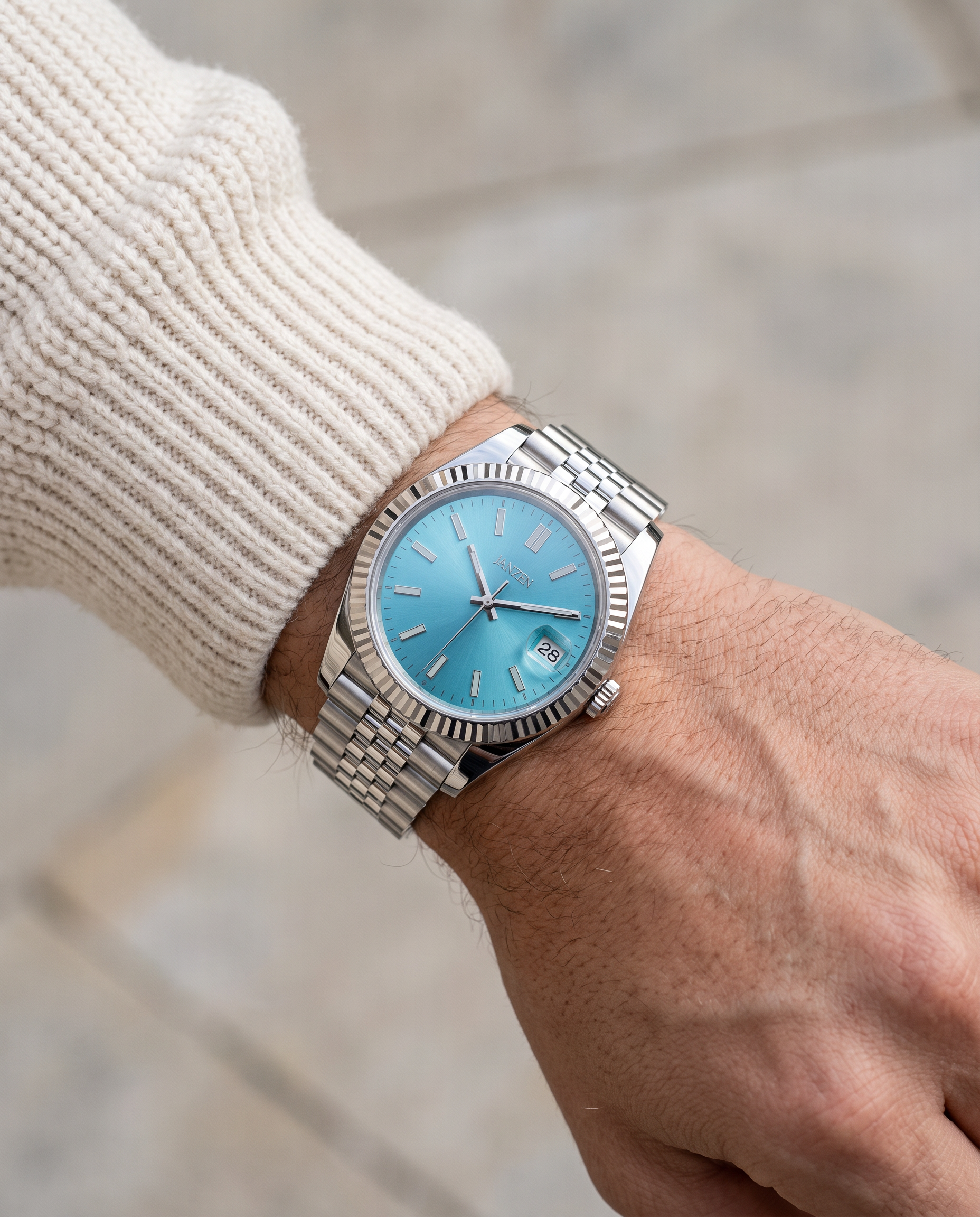Sport 40mm Tiffany Blue am Handgelenk, Alltag